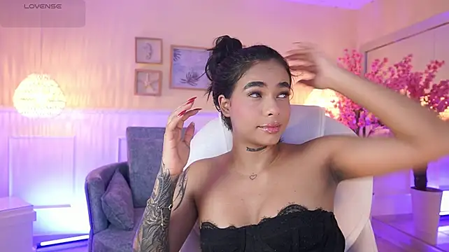 MeganLowell Chat XXX in diretta