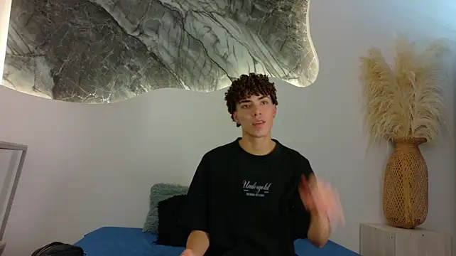 XXX chat uživo modela Monyel_Blake