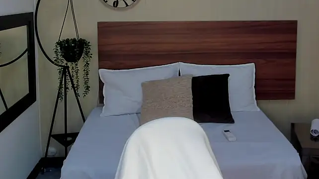 XXX chat uživo modela SamayRyann