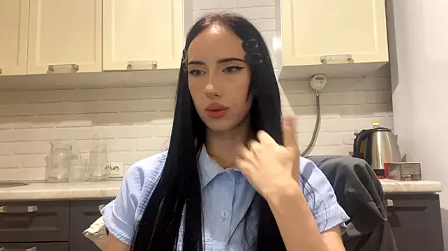 IsabellaQiueenのライブXXXチャット
