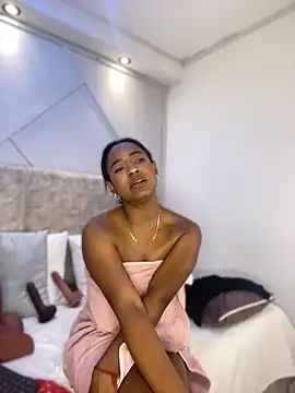 amara_queen_ Chat XXX live