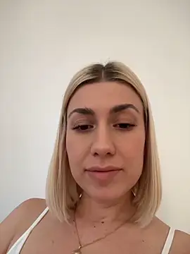 clara_k XXX чат на живо