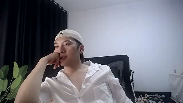 XXX chat uživo modela yichen008