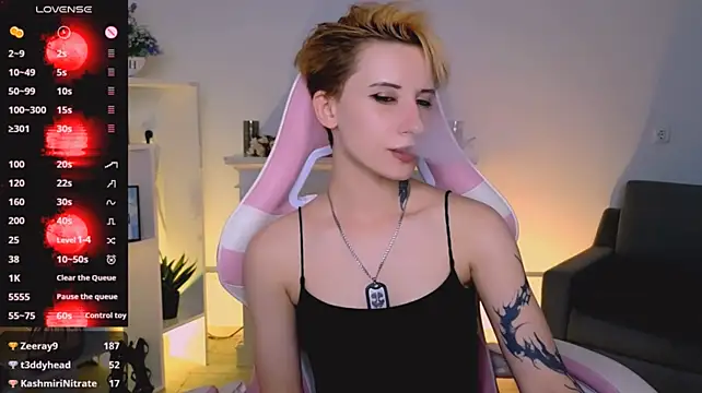 _Rein_ramm Adlı Modelin Canlı XXX Sohbeti