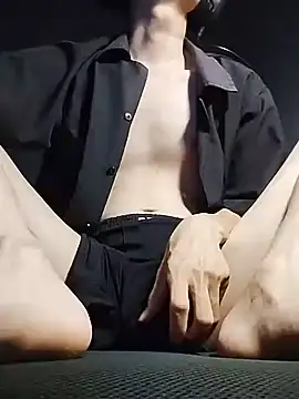 Kangc369 Adlı Modelin Canlı XXX Sohbeti