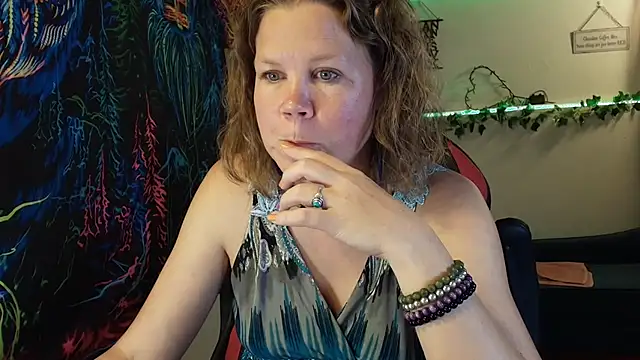 CallMeMaria live XXX chat