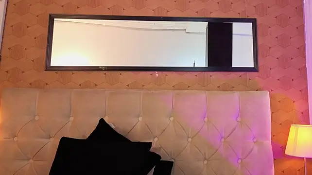 Isabella_cherry69 XXX чат на живо