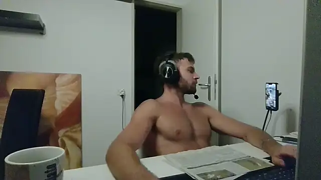 Chat +18 de alpha-hunk ao vivo