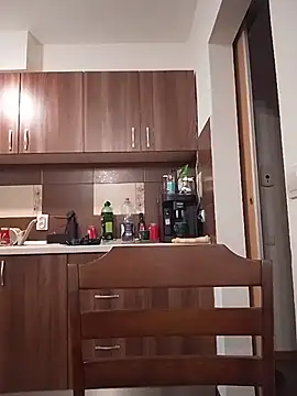 EmmaKrosss Adlı Modelin Canlı XXX Sohbeti