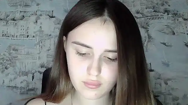 SweetLoraa: онлайн-секс-чат