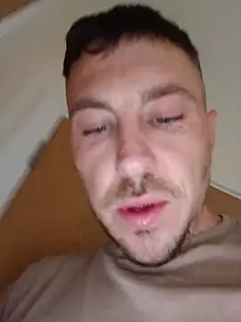 minim388's Live XXX Chat