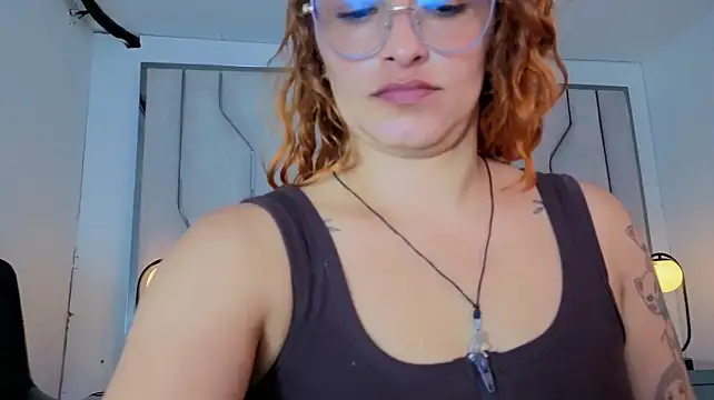 MAISE_HILL1's Live XXX Chat