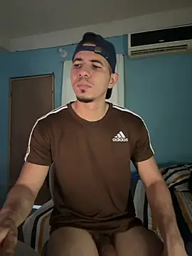 Im_steven live XXX chat