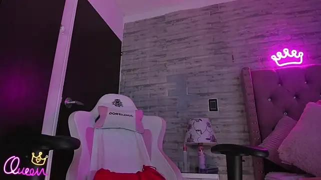 AuroraSim Adlı Modelin Canlı XXX Sohbeti