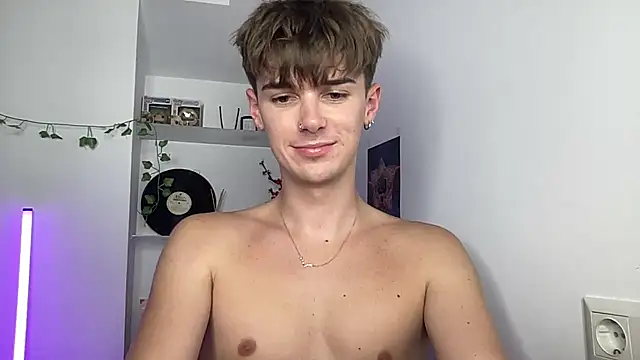YourMilkyGuy's Webcam Show