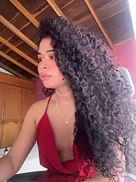 Chat +18 de GabriSaenz ao vivo