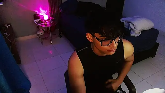 Mr_yisuzz 现场XXX聊天