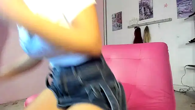 CAMILA--REY Adlı Modelin Canlı XXX Sohbeti