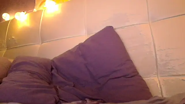 Chat +18 de JuliaFire ao vivo