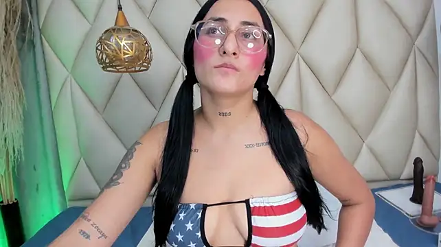 Ibbie_drastic লাইভ XXX চ্যাট