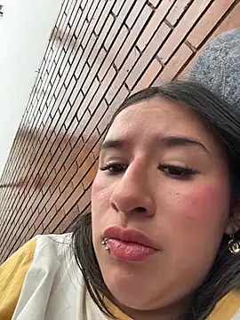 Chat XXX en directo de LilyRossi_