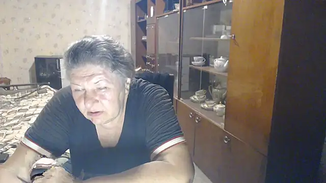 HotLusi Adlı Modelin Canlı XXX Sohbeti