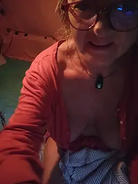 Hot-Muci Live XXX-Chat