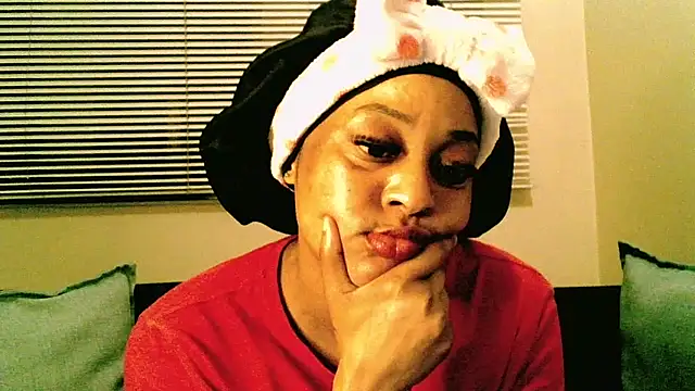 ORUOMA – Live XXX-chat
