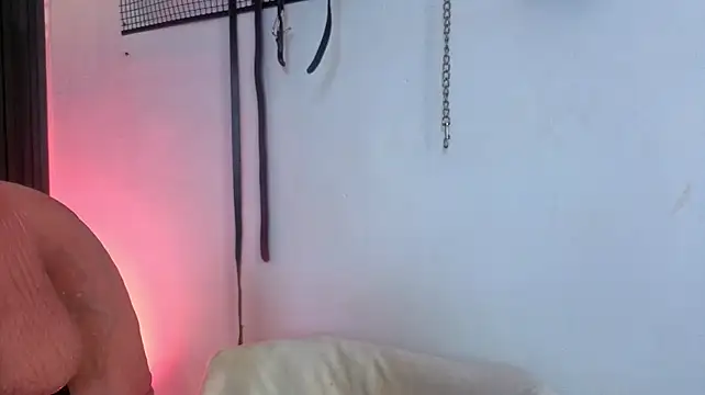 Issafoxx Adlı Modelin Canlı XXX Sohbeti