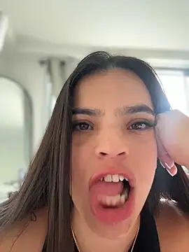 Živý XXX chat JuanitaMore01