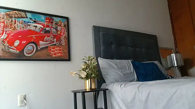 3littles' Live XXX Chat