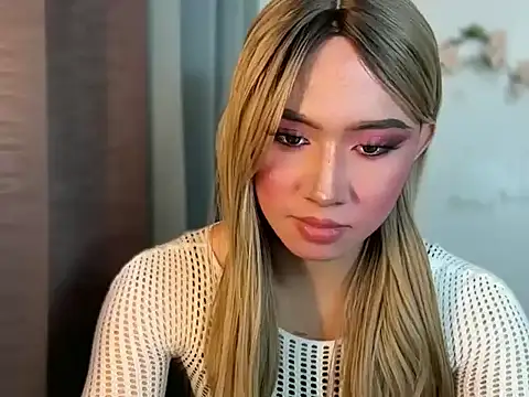 Miss_CandyX – Naživo XXX chat