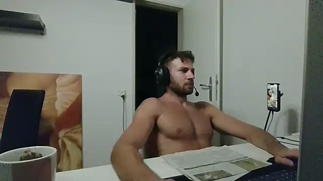 alpha-hunk's Live XXX Chat