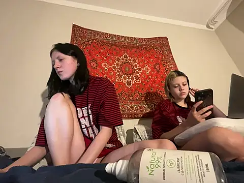StrawberryDuo Chat XXX live