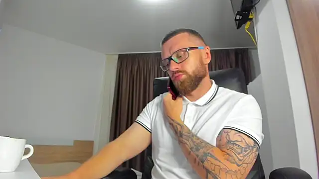 Chat XXX en directo de Findom_guy