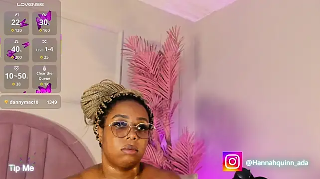 Chat XXX ao vivo de Hanaahquinn