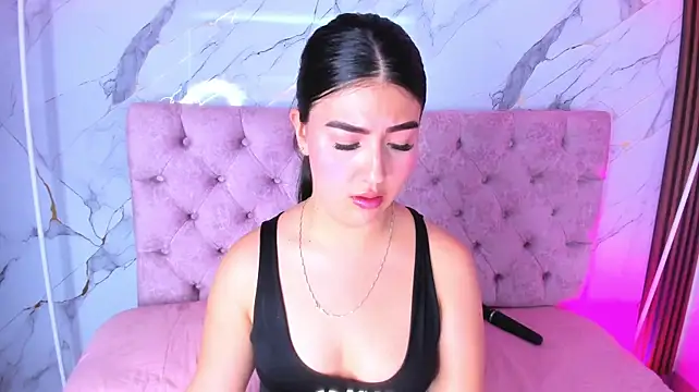 AbrilQuintana_ Adlı Modelin Canlı XXX Sohbeti