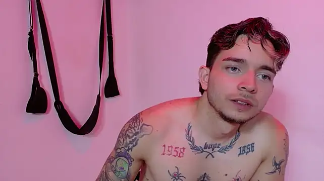 Chat +18 de AliceandMax ao vivo