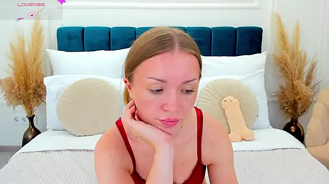 VirginOlly live XXX chat
