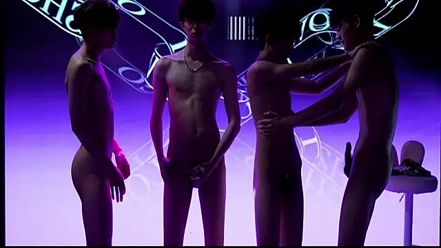 Онлайн чат XXX EXO-SHUI