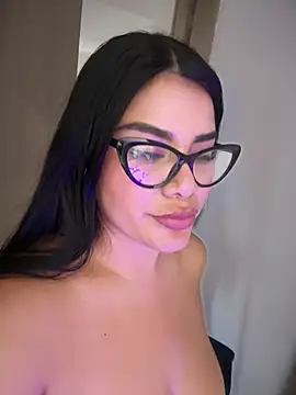 Issane_Peru – Live XXX-chat