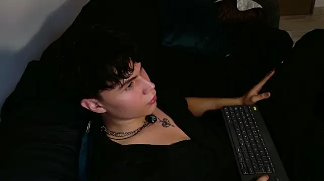 Edward_oa live XXX chat