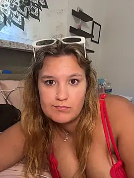 Latinamommy26's Live XXX Chat