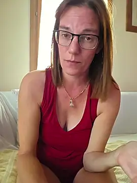 SpiceLea XXX чат на живо