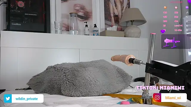 Emma4youuu Chat XXX in diretta