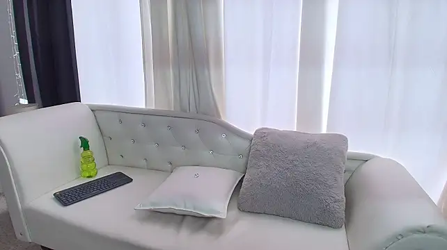NaomiClay's Live XXX Chat