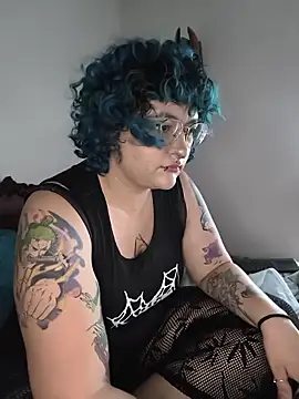 צ'אט XXX בשידור חי של XxGreenGoodxX