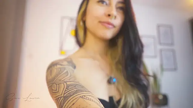 دردشة sara-lauren الجنسية المباشرة