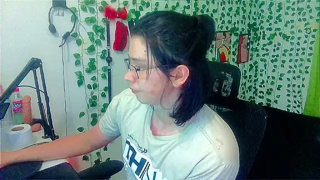 Czat XXX na żywo – Andy_gray