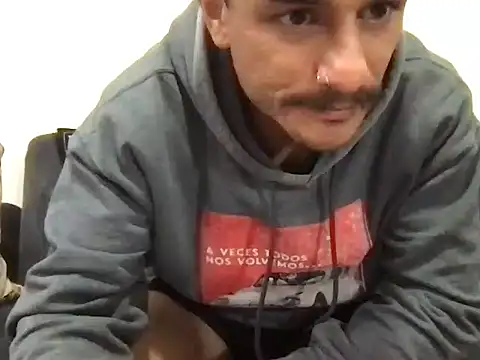 دردشة HorrorotikA الجنسية المباشرة